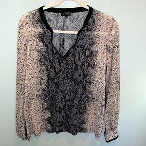 Women’s Limited Long sleeve sheer snakeskin print top size L